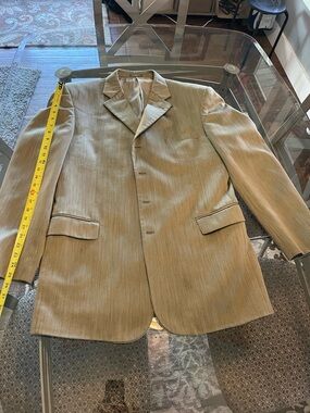 Greenish Tan 4 button 2pc Men’s suit 44L